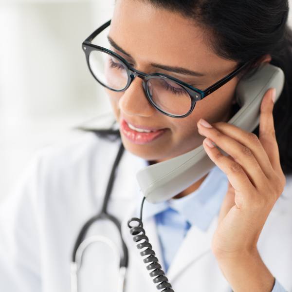 Veterinarian on phone - Veterinary Consult